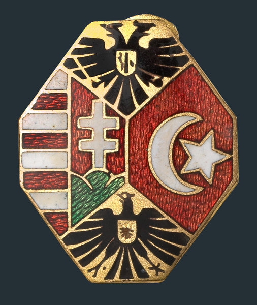 Knopflochabzeichen mit den Wappen ÖsterreichUngarns, Deutschlands und